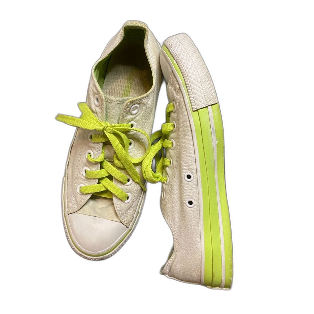 Converse All Star Low-Top Sneakers w Vibrant Lime Green Laces Men's 7/Women's 9